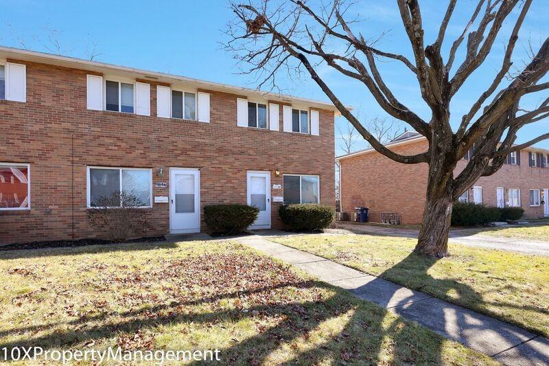 1132 Mccarley Dr E - Photo 3 of 25