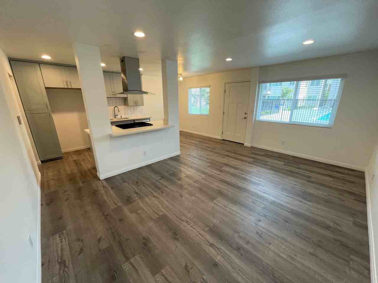 3090 Channel Drive - Photo 5 of 44