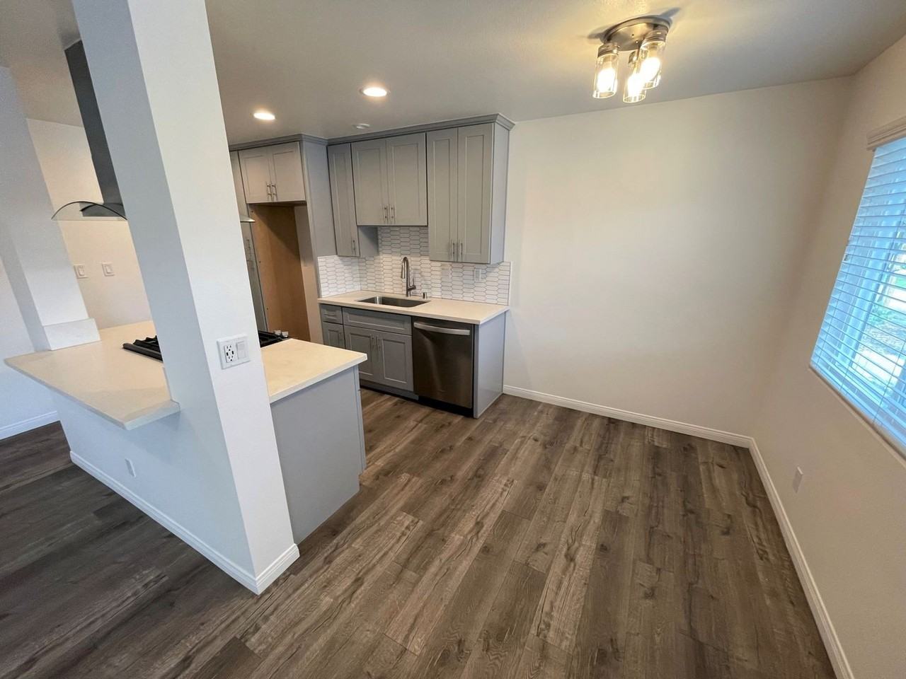 3090 Channel Drive - Photo 7 of 44