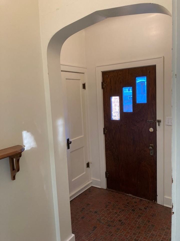 807/809 E University Ave - Photo 2 of 17