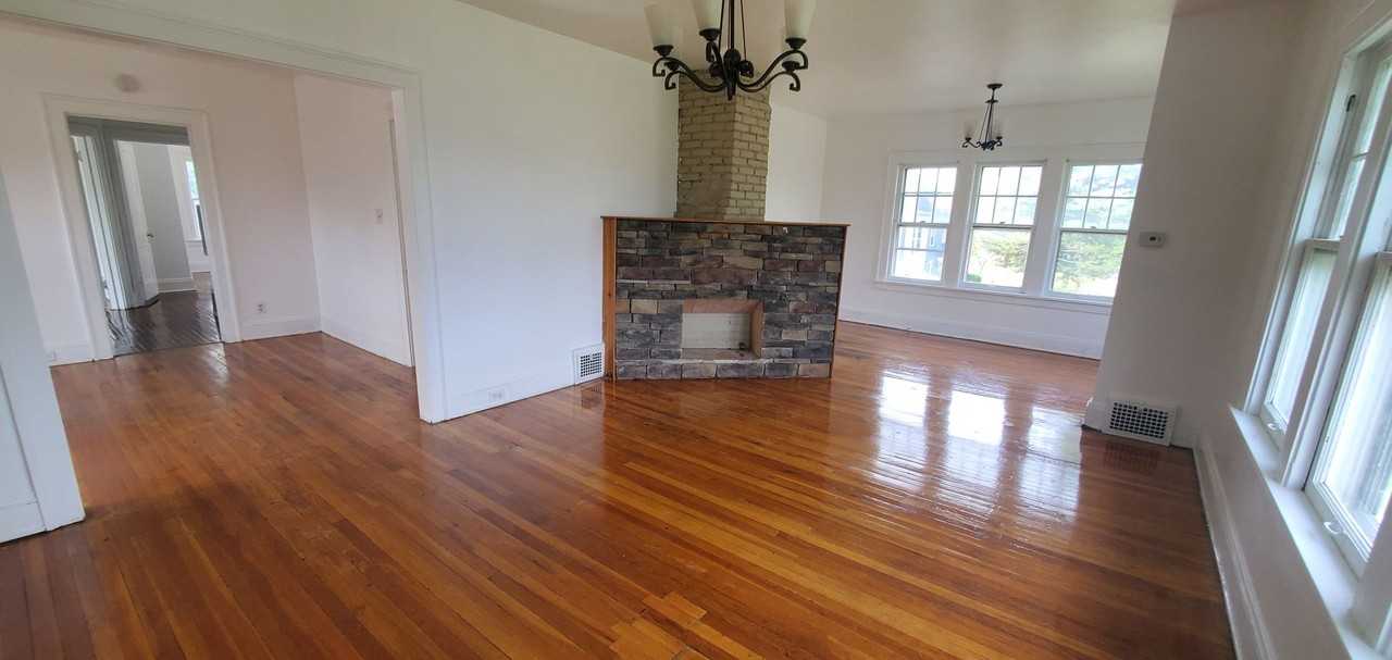 17122 kenyon Rd, Shaker heights, OH 44120 - Photo 2 of 17