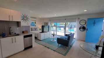 featured image of 1530 E Palm Canyon Dr