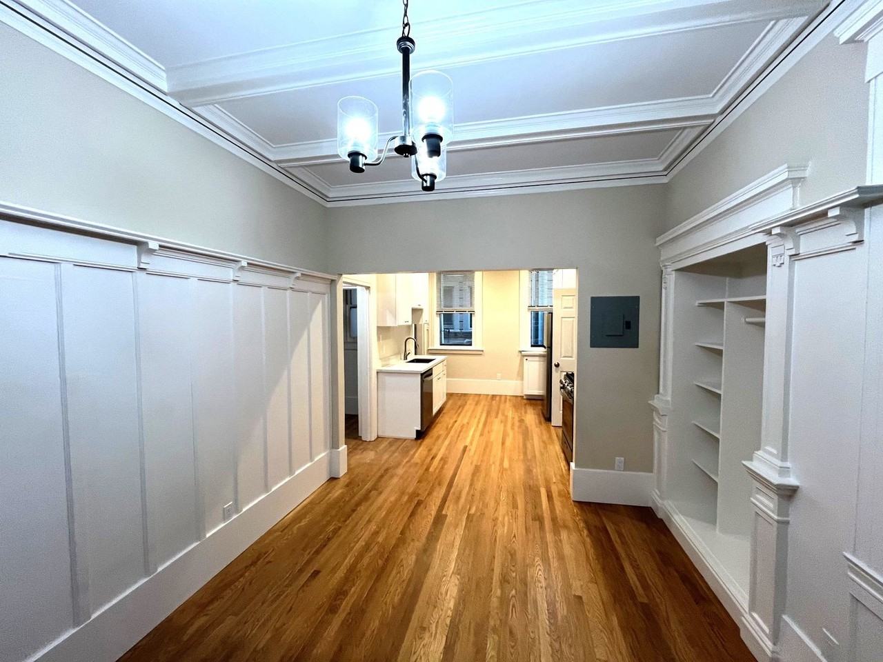 793 Valencia St - Photo 4 of 13