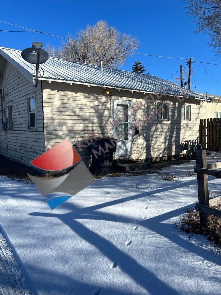 Goodwin-515-515 1/2 Ross - Photo 2 of 9