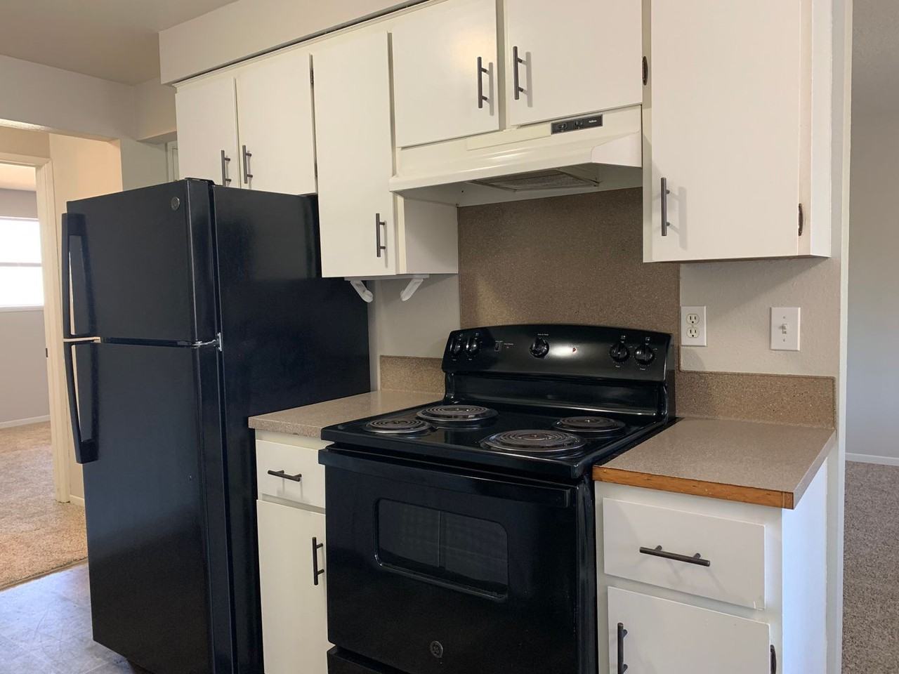 2605 T Street - Photo 5 of 37