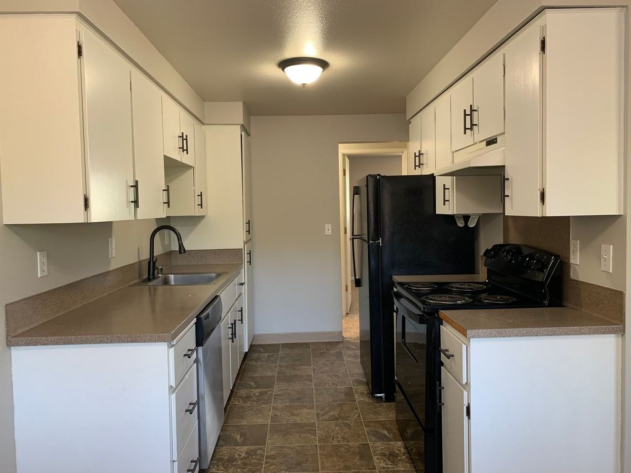 2605 T Street - Photo 6 of 37