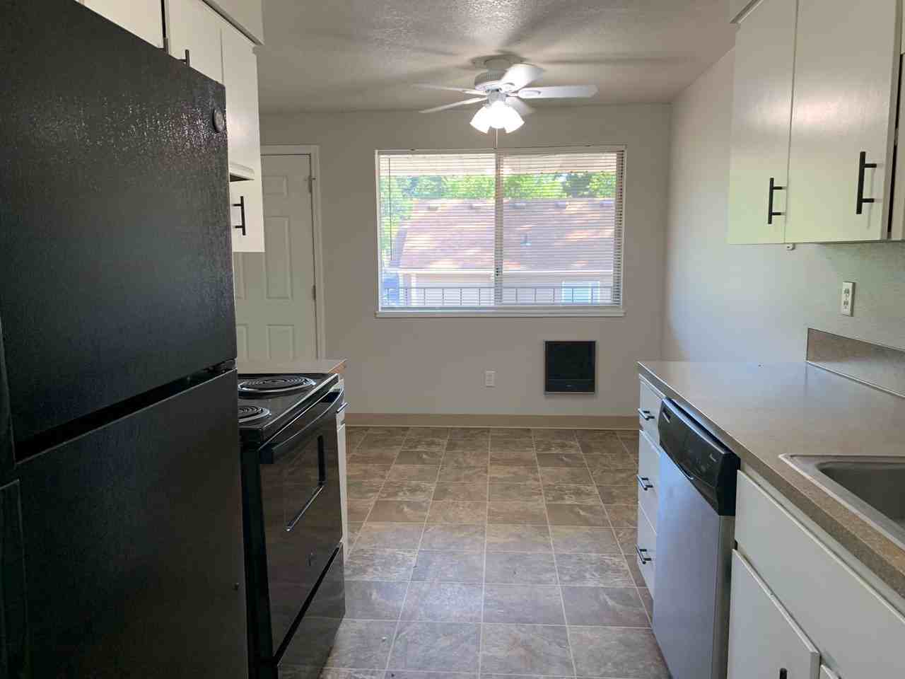 2605 T Street - Photo 7 of 37