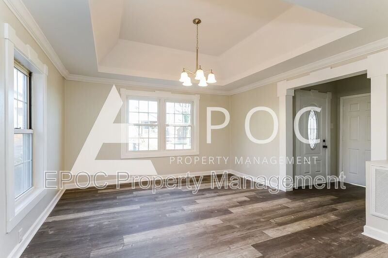 886 W 12th St - Photo 2 of 15