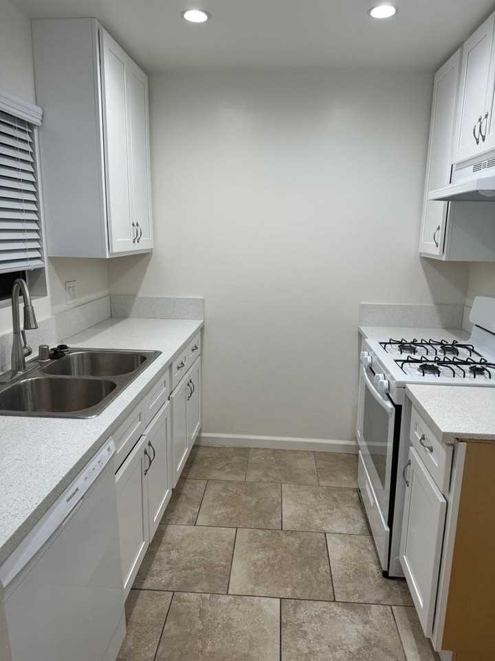 Central Ave 1180 - Photo 5 of 9