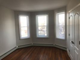 featured image of 39 America St