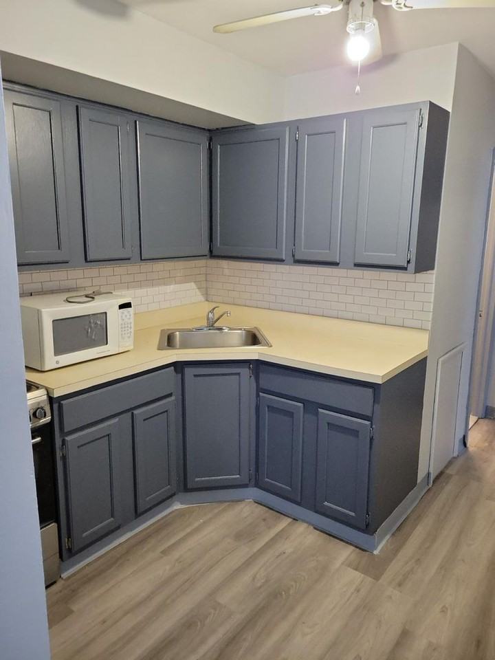 Offer Ends Soon! Up Your Living, Not Your Rent - Photo 7 of 12