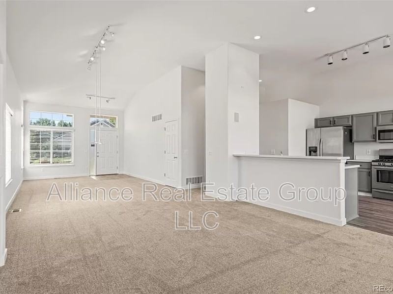 1255 Ballata Ct - Photo 3 of 11