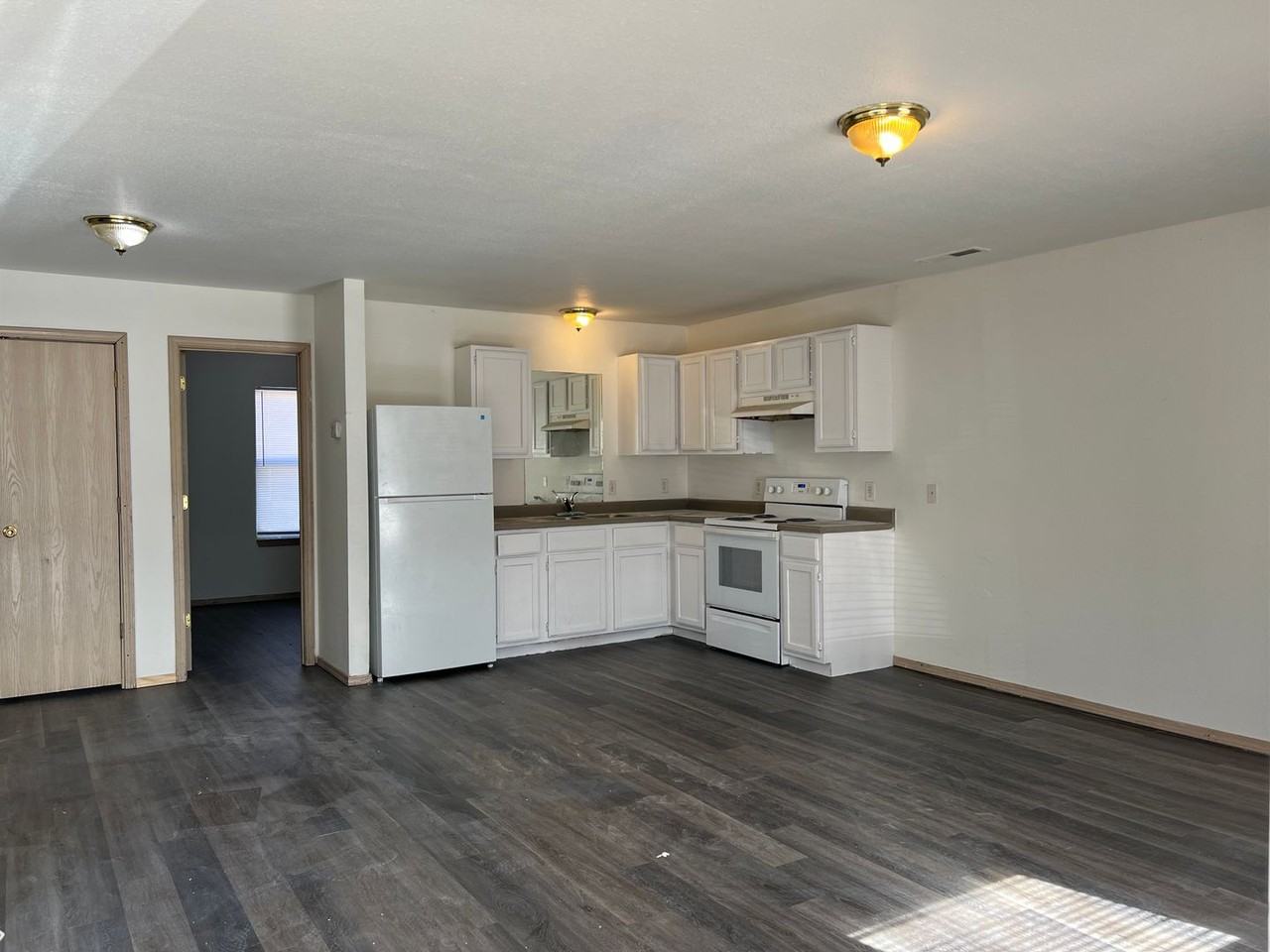100 Josie Place - Photo 4 of 10