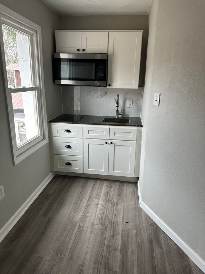 ROCKAWAY BEACH Apartments 2954 State Highway 176, Rockaway Beach, MO