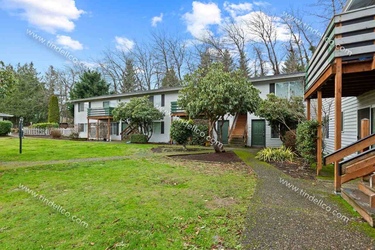 285RK - Wellington Square - Photo 3 of 39