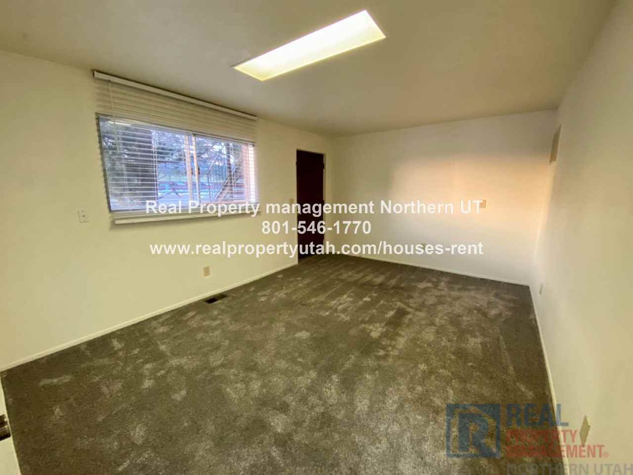 1396 LINCOLN AVE - Photo 3 of 17