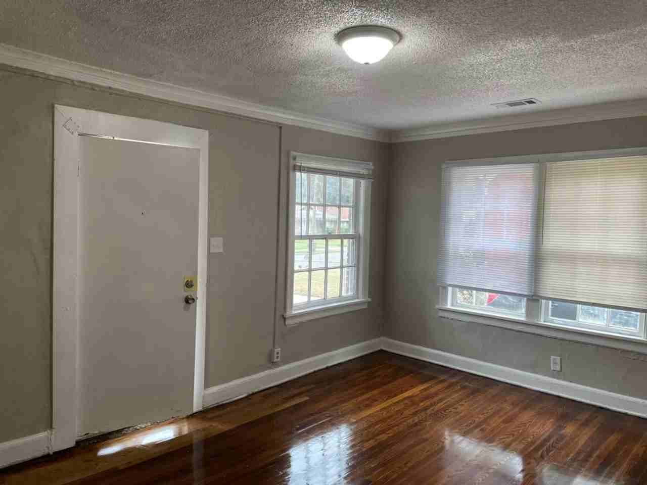 512/514 Lundee - Photo 2 of 5