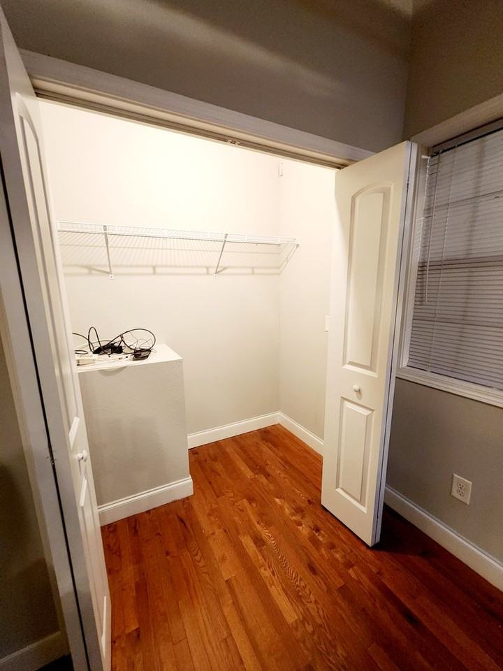 Burlington Mill Apartments - Photo 5 of 40