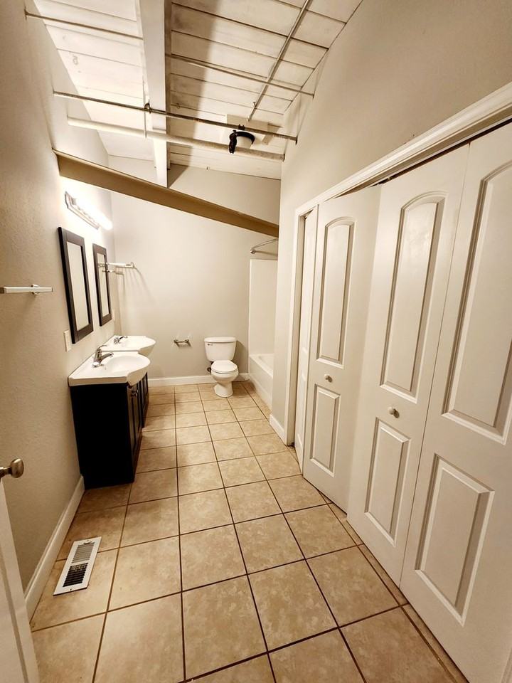 Burlington Mill Apartments - Photo 7 of 40