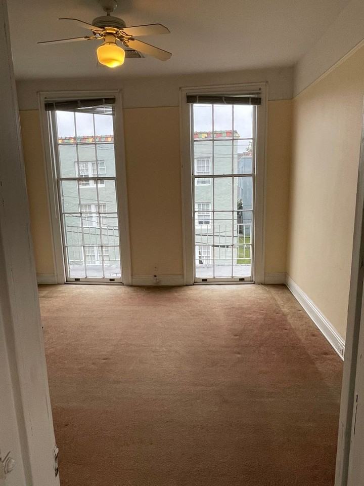 1440 Pleasant St #D - Photo 3 of 11