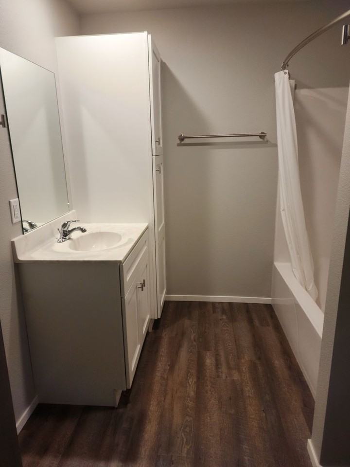 Plaza View Apartments - Photo 2 of 11