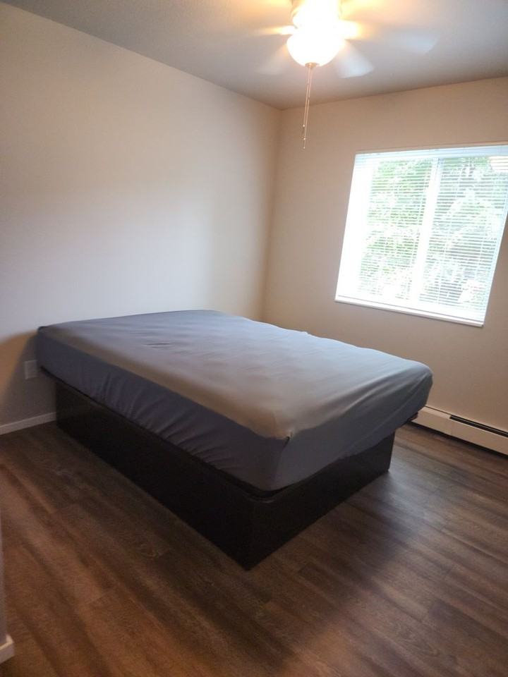 Plaza View Apartments - Photo 3 of 11