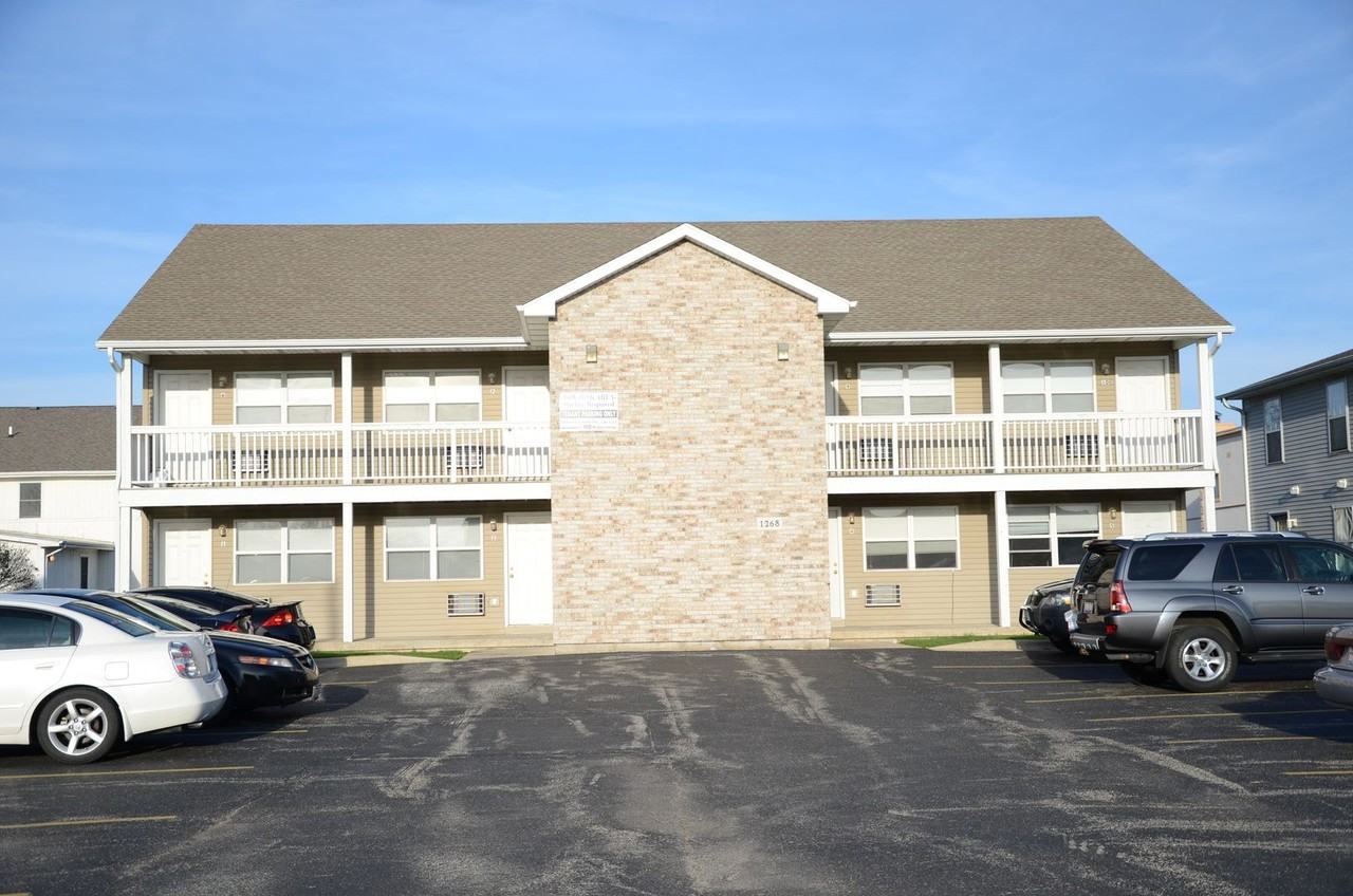 1268 Rushmoore Dr, Dekalb, IL 60115 2 unit Rentals Zumper