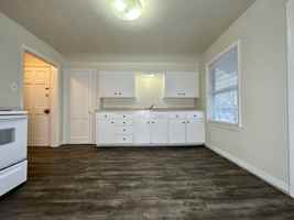 featured image of 1017 North Webster Avenue