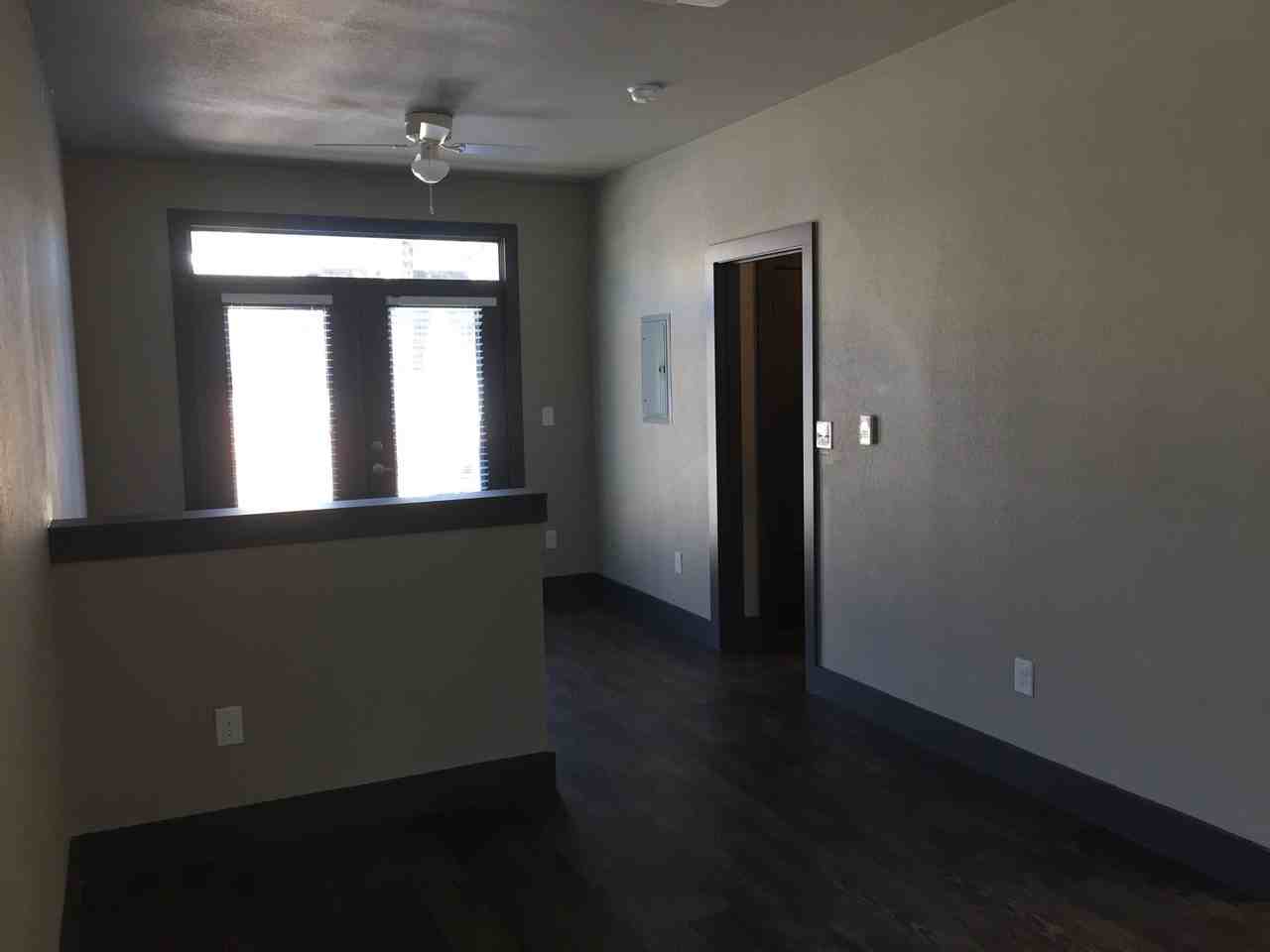 Litt903 - Photo 2 of 5