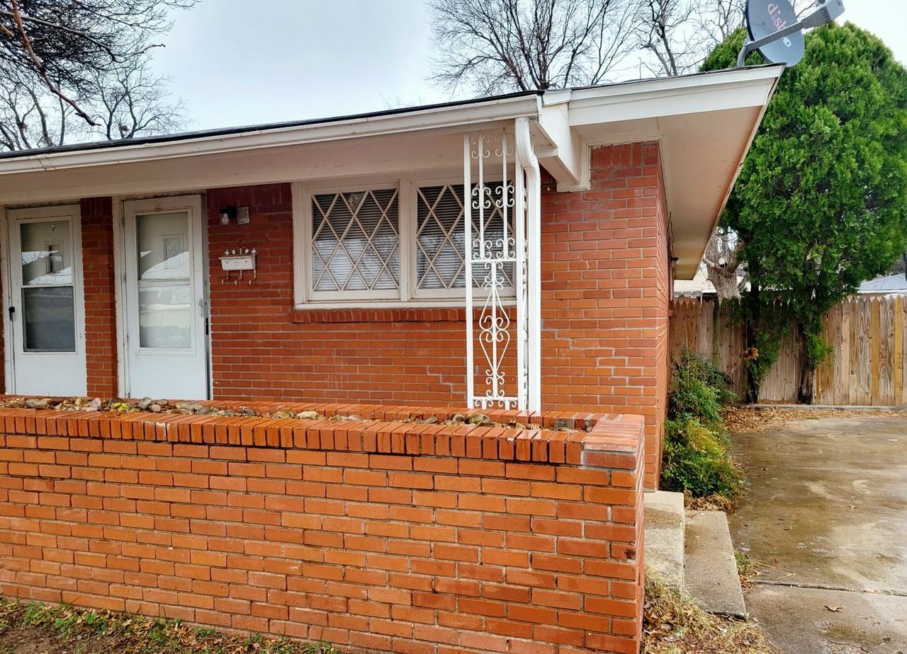 AB 3511 35th Street - Photo 3 of 12