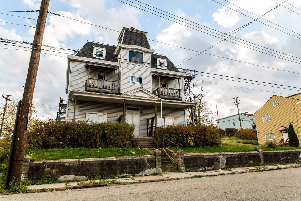 1028 E Warrington Ave, Pittsburgh, PA 15210 Apartment for Rent PadMapper