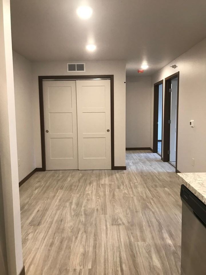 Falcon Apartments 2 - Photo 3 of 50