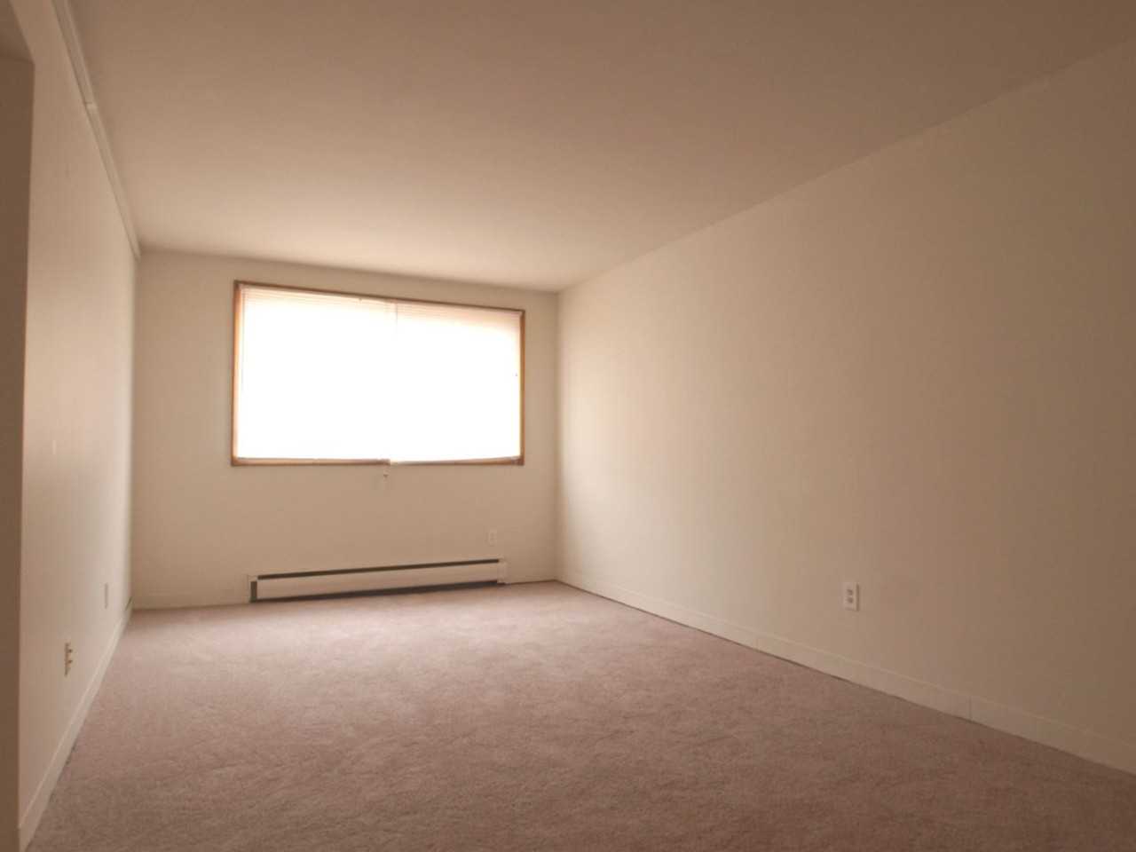 1700/10 Johnson St - Photo 2 of 7