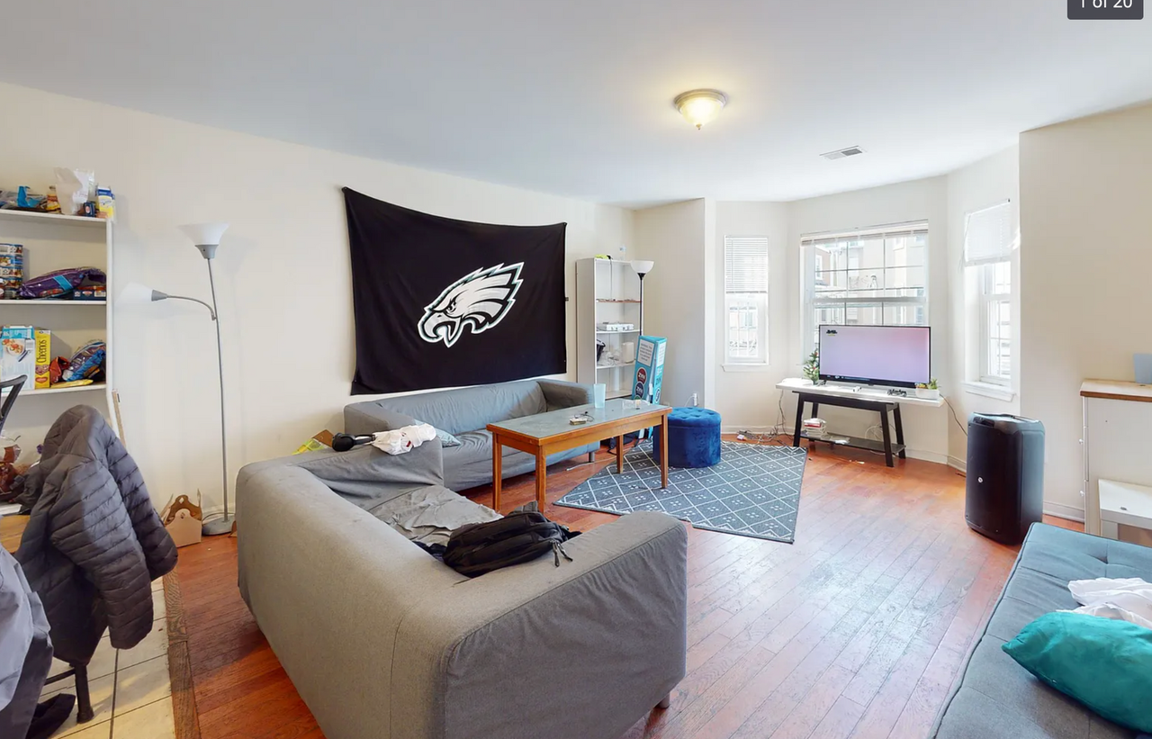 Newly Renovated Temple Apartments - Photo 3 of 19