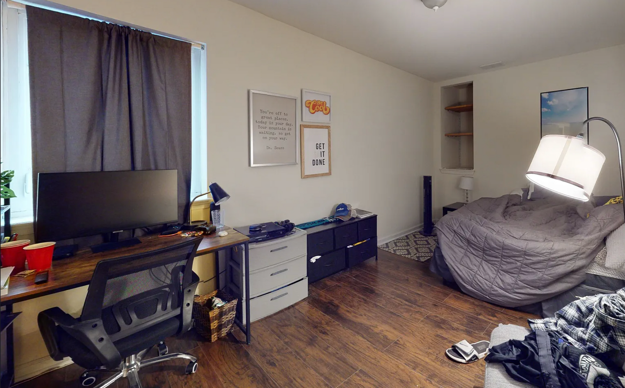 Newly Renovated Temple Apartments - Photo 7 of 19