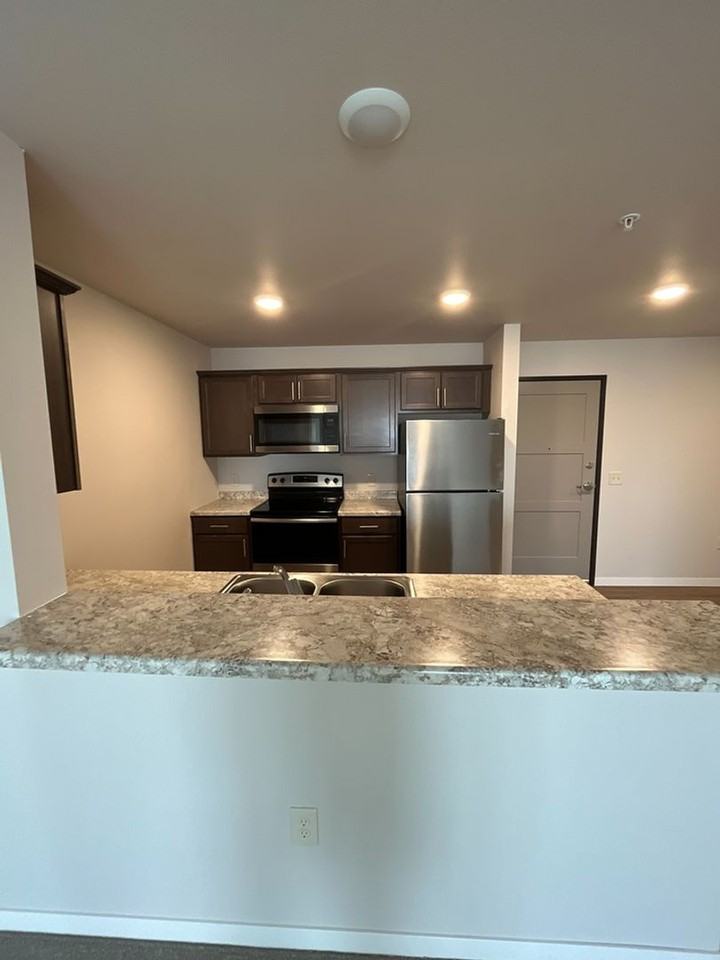 Falcon Apartments 3 - Photo 2 of 17