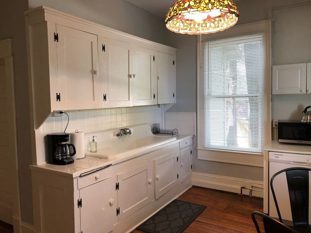 1806 E North Street - Photo 5 of 9