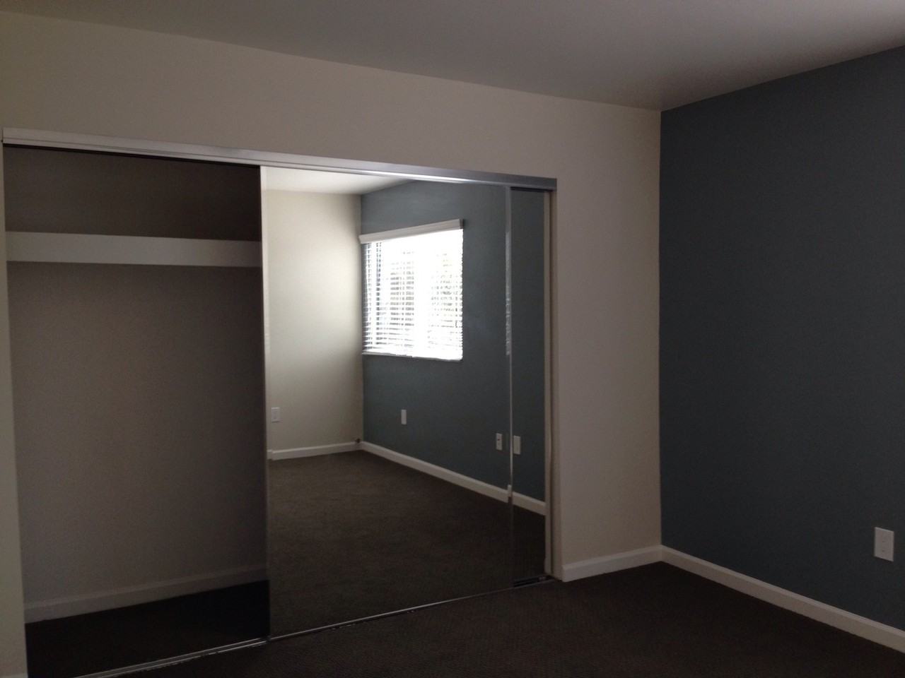 Pine Terrace Apartments - Photo 4 of 25