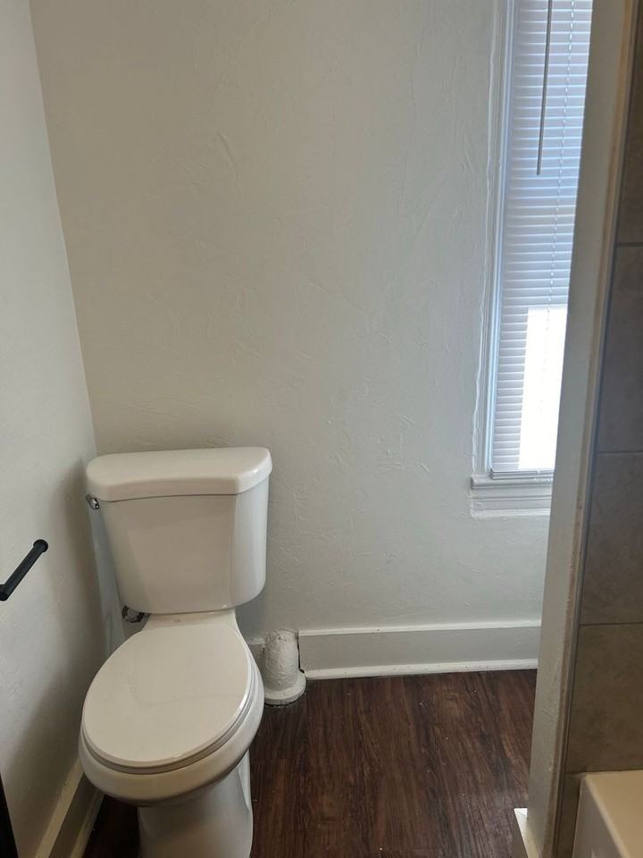 301 N Queen Street - Photo 5 of 22