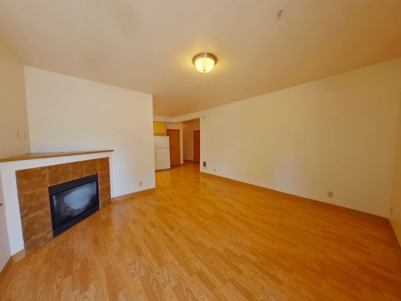 1336 High Alley - Photo 2 of 13