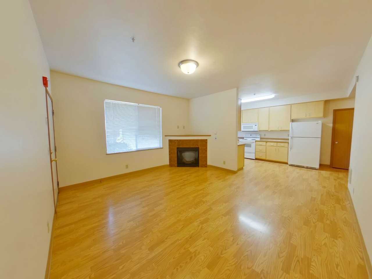 1336 High Alley - Photo 4 of 13