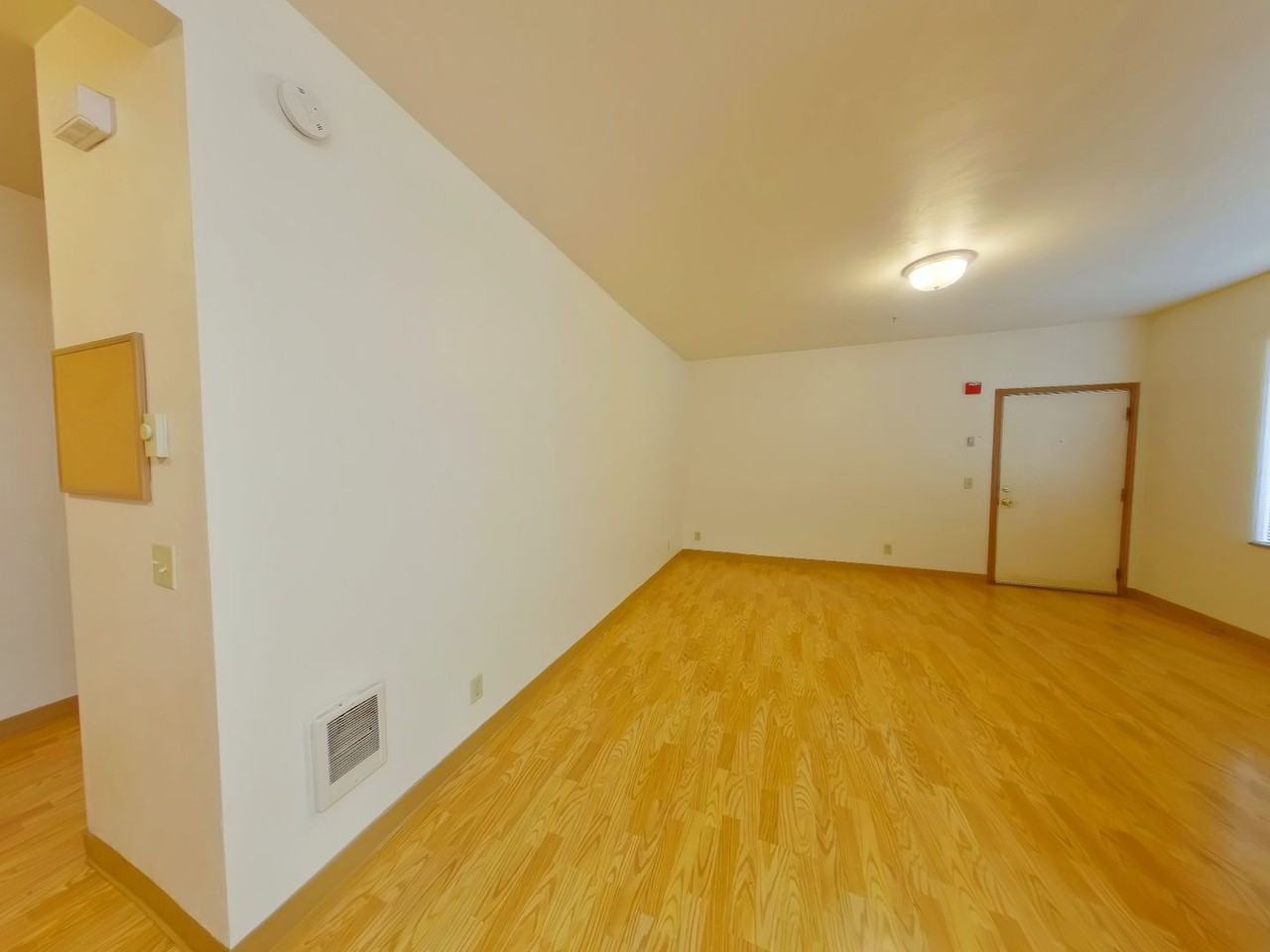 1336 High Alley - Photo 7 of 13