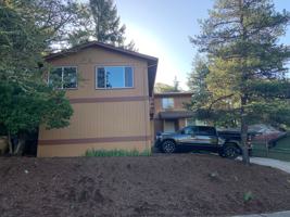 featured image of 2955 Nw Glenridge Dr