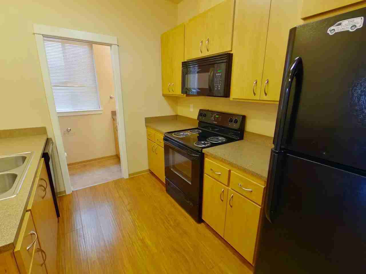 Windsor Manor - Photo 4 of 20