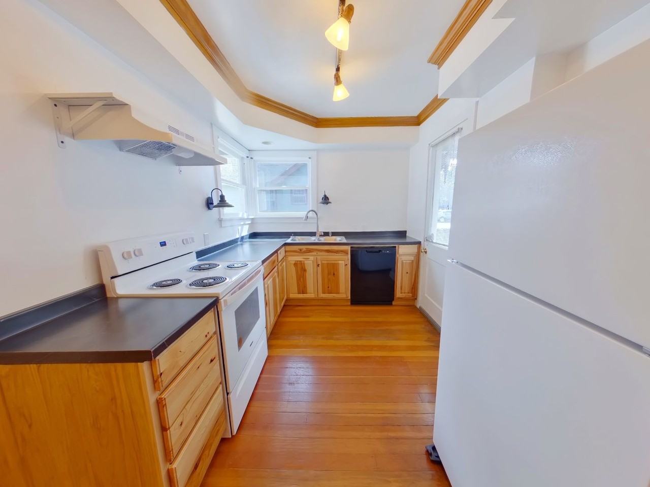 236 East 13th Ave - Photo 7 of 13