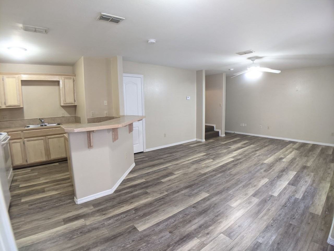 721 Sonesta Ct - Photo 4 of 10