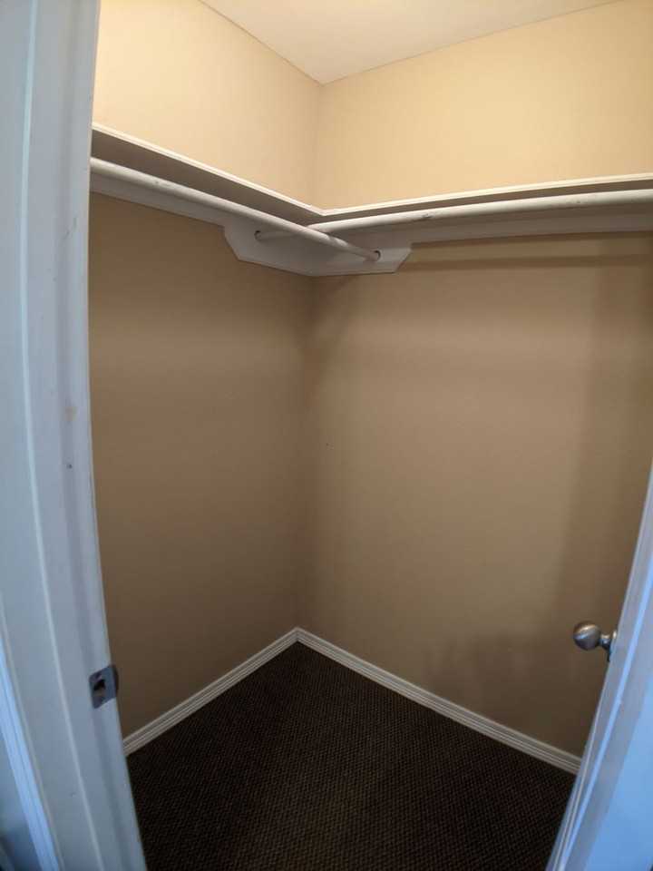 721 Sonesta Ct - Photo 6 of 10