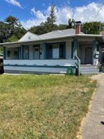 featured image of 377 Se Ella St