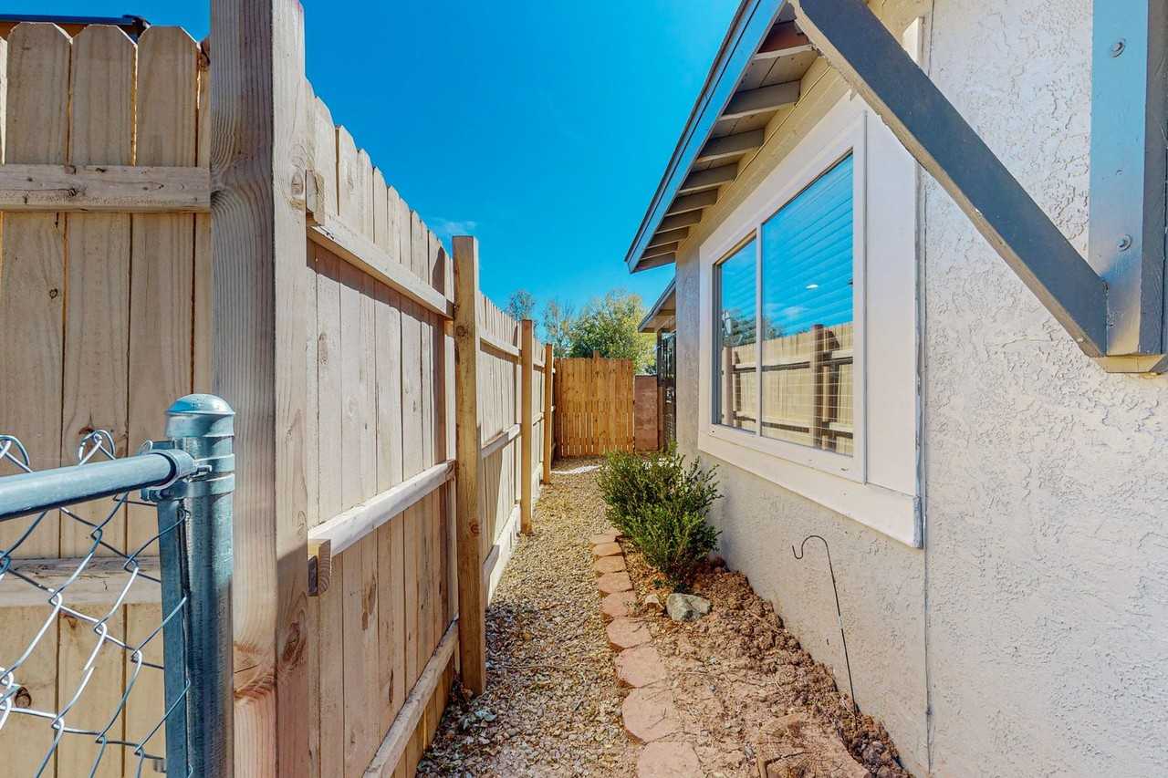 2830 2830 Floral - Casita - Photo 7 of 32
