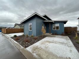 featured image of 1551 Ne Perspective Dr #2